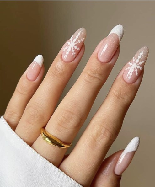 white christmas nail designs